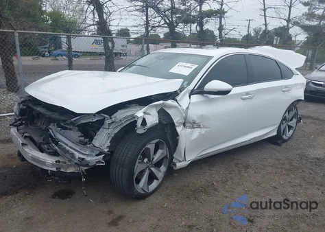2018 Honda Accord Touring from USA, damaged, VIN 1HGCV1F95JA029730